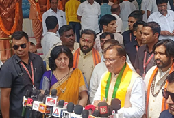 CM साय बोले- पंडित दीनदयाल ने लिया था नवीन भारत का संकल्प, कार्यकर्ताओं से समाजसेवा और राष्ट्रसेवा में सक्रिय योगदान का किया आह्वान