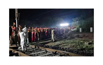 देर रात 901 ज्योति कलशों का हुआ विसर्जन, रेल ट्रैक पर थमीं ट्रेनें — रियासत काल से चली आ रही परंपरा का निर्वहन